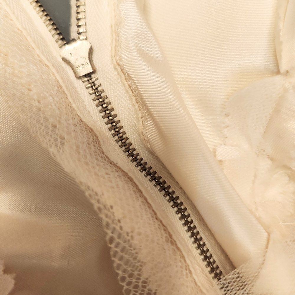 Rike's vintage 1950s stunning tulle off the shoulder tea length wedding gown - Picture 14 of 15